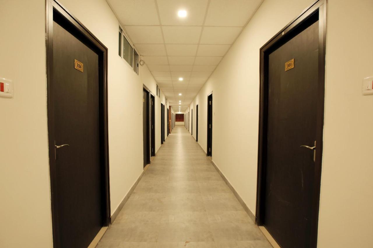 Hotel Ak International Ullāl Εξωτερικό φωτογραφία