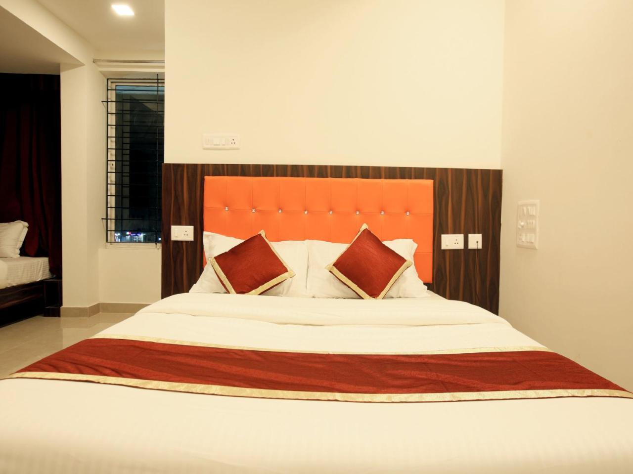 Hotel Ak International Ullāl Εξωτερικό φωτογραφία