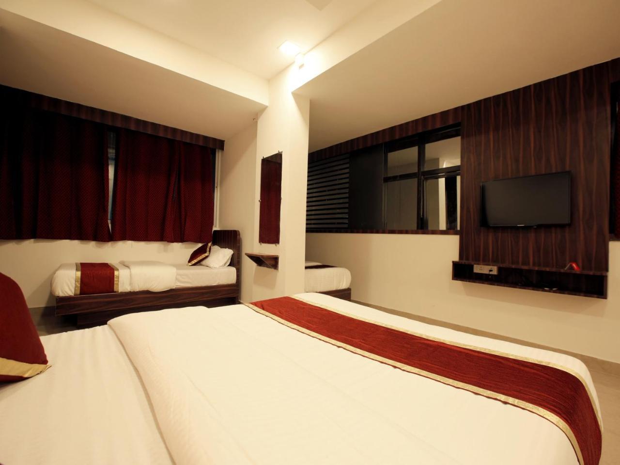 Hotel Ak International Ullāl Εξωτερικό φωτογραφία