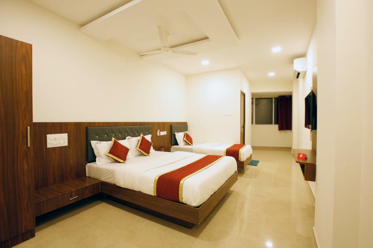 Hotel Ak International Ullāl Εξωτερικό φωτογραφία